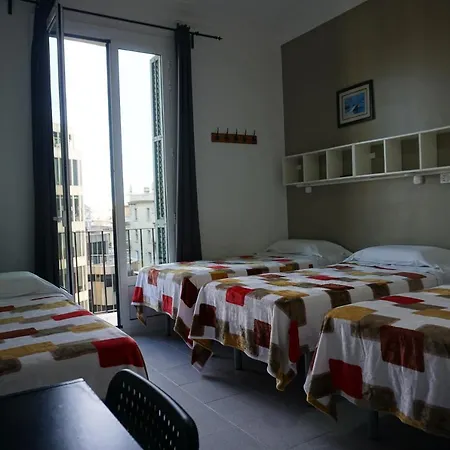Guest house Casa Blanca 2*